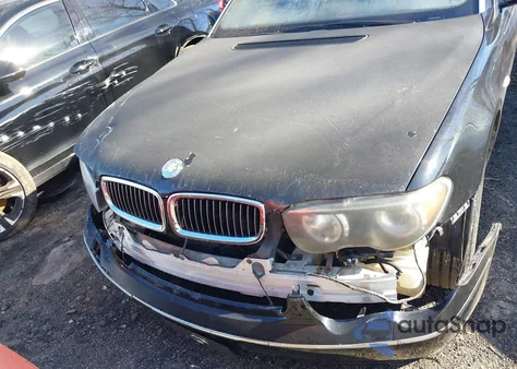 2003 BMW 745Li z USA, uszkodzony, nr VIN WBAGN63463DR09310